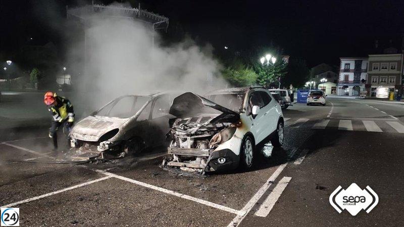 Vandalismo en parking de iglesia en Vegadeo: Dos coches incendiados