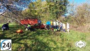 Anciano de 83 años trasladado a Arriondas tras incidente con tractor en Piloña