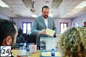 Barbón denuncia amenazas hacia los socialistas por sus ideas