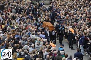 Gran multitud despide al alcalde Aníbal Vázquez en Mieres