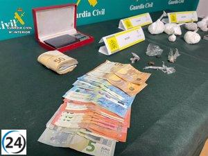 Tres arrestos en Berrón por implicación en tráfico de drogas