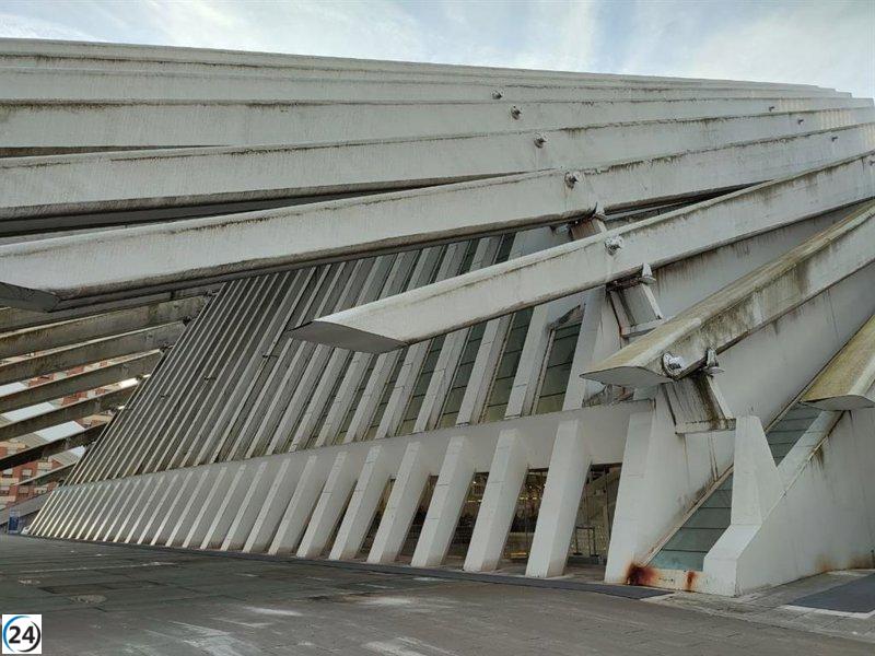 IU, liderado por Llamazares, reclama una pronta solución al problema estructural del edificio Calatrava.