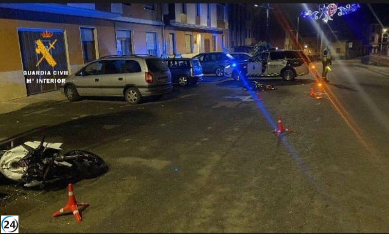 Trágico accidente en Aller: Motorista de 43 años pierde la vida al chocar con un turismo aparcado