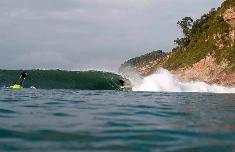 Las mejores playas de Asturias para practicar surf