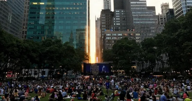 Cine al aire libre en los parques de la ciudad